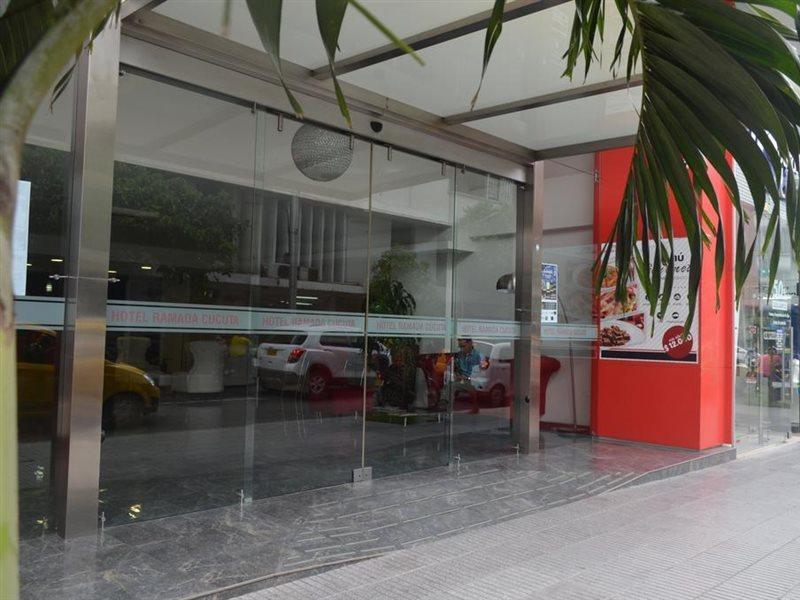Hotel Rámada Cúcuta Exterior foto
